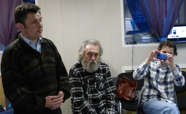 ������� ���� �������� - ������� ������� ������.
Round table �Ukraine - the sights of the citizens of Russia�