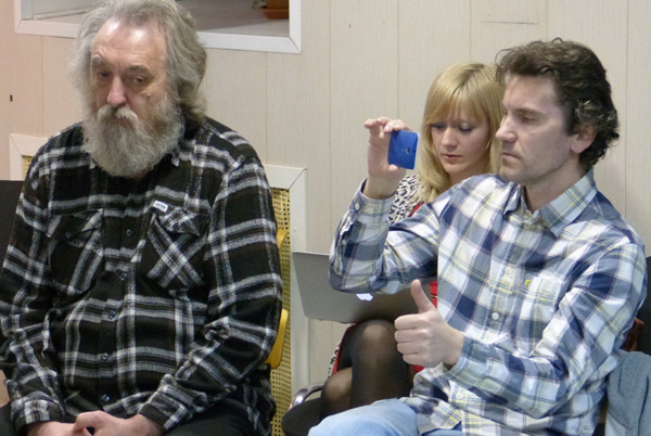 ������� ���� �������� - ������� ������� ������.
Round table �Ukraine - the sights of the citizens of Russia�