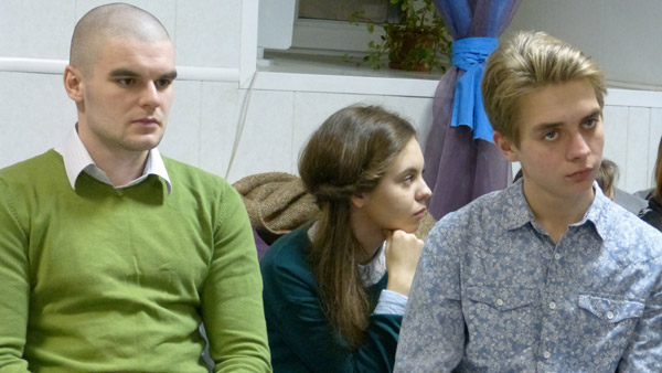 ������� ���� �������� - ������� ������� ������.
Round table �Ukraine - the sights of the citizens of Russia�