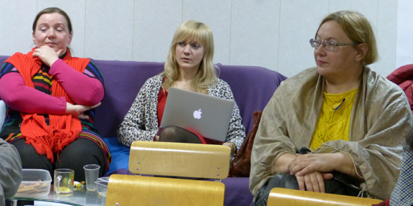 ������� ���� �������� - ������� ������� ������.
Round table �Ukraine - the sights of the citizens of Russia�