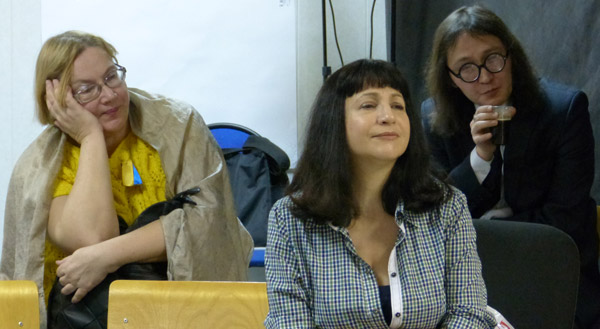 ������� ���� �������� - ������� ������� ������.
Round table �Ukraine - the sights of the citizens of Russia�