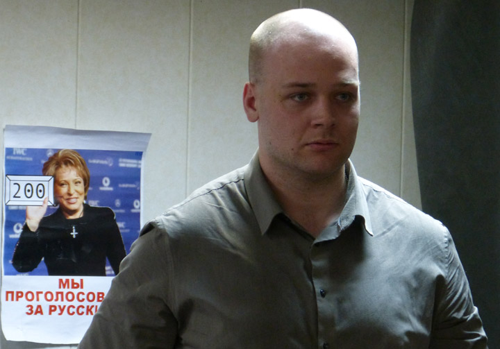 ������� ���� �������� - ������� ������� ������.
Round table �Ukraine - the sights of the citizens of Russia�