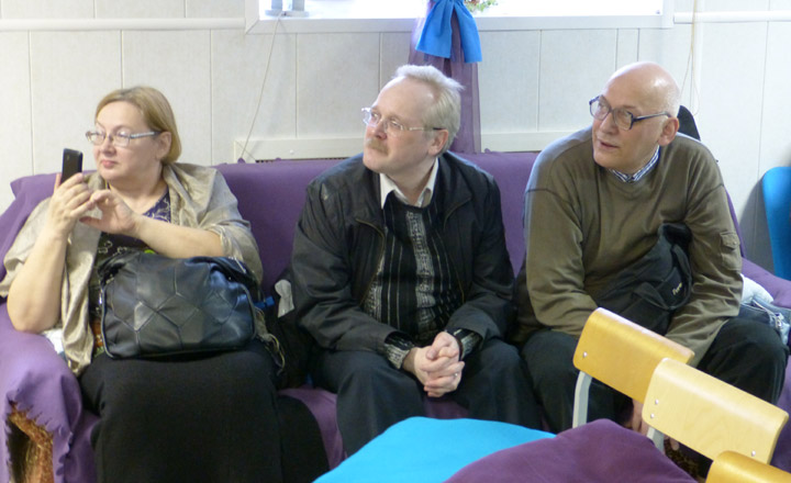 ������� ���� �������� - ������� ������� ������.
Round table �Ukraine - the sights of the citizens of Russia�