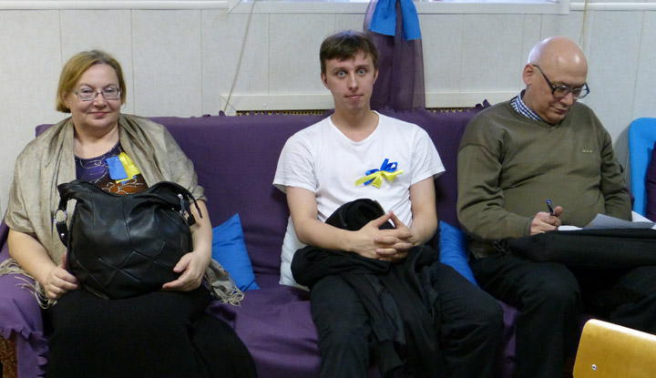 ������� ���� �������� - ������� ������� ������.
Round table �Ukraine - the sights of the citizens of Russia�