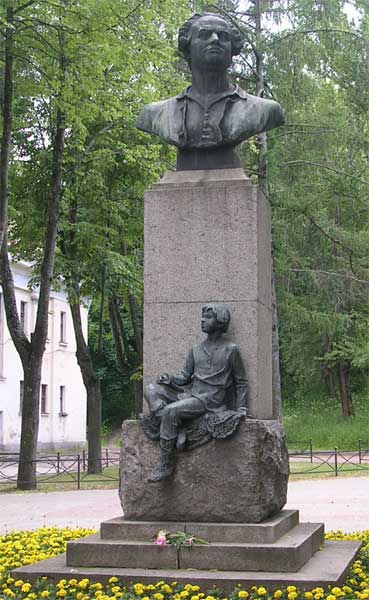 �������� �.�.���������� � ����������
Monument to Michael V. Lomonosov in Lomonosov