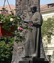 �������� �������� � ������
Monument to Taras G. Shevchenko in Lviv