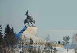 �������� ��������� � ���
Postal card �Monument in Ufa�