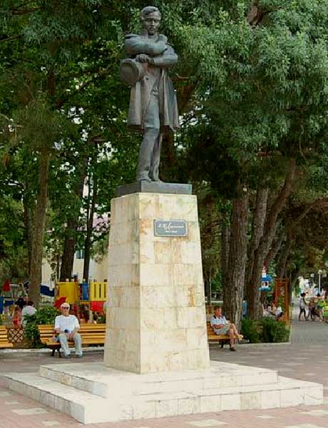 �������� �.�.���������� � �������
Monument to Michael Y. Lermontov in Crimeask