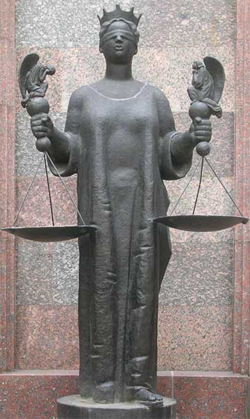 ������ �����������
Statue �Justice�