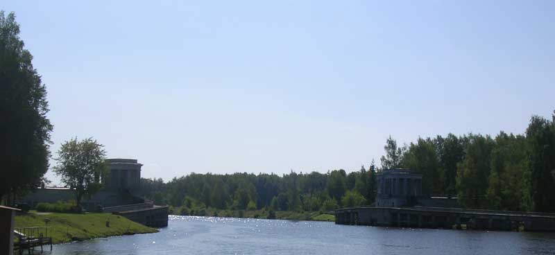 ����� ����� ������
Canal named after Moscow