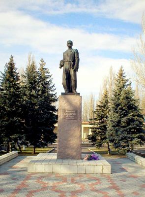 �������� �������� � ����� �������
Monument to Taras G. Shevchenko in New Kakhovka