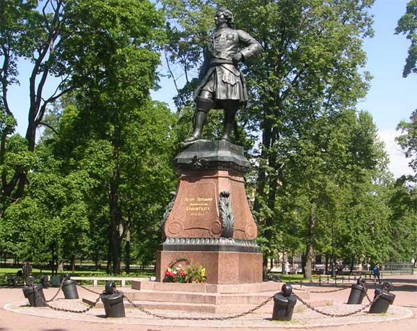 �������� ����� I � ����������
Monument to Peter I in Kronshtadt