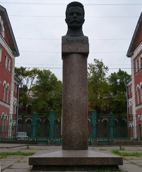 �������� �.�.������
Monument to Michael V. Frunze