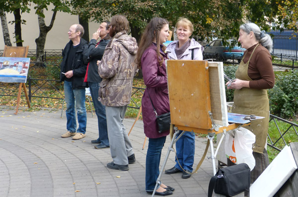 ����� ���������� � ������ ���������� �������. ������ ������
The watch by painters in protection of the Pushkarskaya square. Marina Spivak