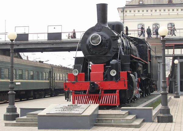 �������� ����������������� �������� �� ������������
Monument To the railway men of Primorye in Vladivostok