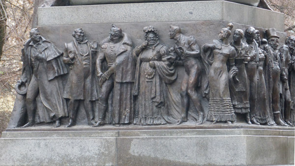 �������� ���������� �.�. � ������
Monument to Alexander S. Griboedov in Moscow