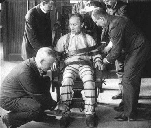 �� ������������� �����
On the electrical chair
