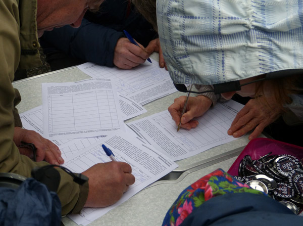 ���� �� ������� ���� ����������������. ���� �������� � ����������� ���������� ����������������
The march for freedom of all political prisoners. The gathering of the signatures with the requirement to release the political prisoners