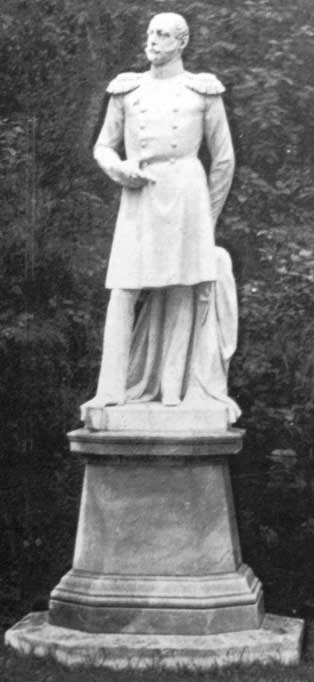 �������� ������� I � ���������
Monument to Nicholas I in Peterhof