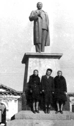 ��������. �������� �.�.�������
Feodosia. Monument to Joseph V. Stalin