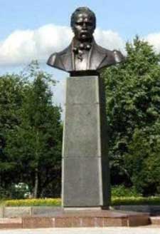 �������� �������� � ������
Monument to Taras G. Shevchenko in Sarny