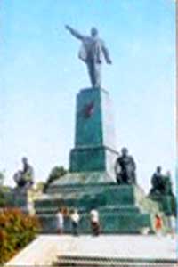 ����� �������� ������������. �������� �.�.������
Set of postal cards �Sevastopol. Monument to Vladimir I. Lenin�
