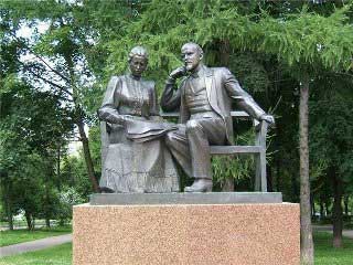 �������� �.�.�������� � �.�.������
Monument to Nadezhda K. Krupskaya and Nadezhda K. Krupskaya