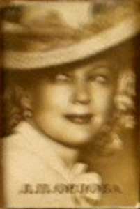 �.�.������
Lubov P. Orlova