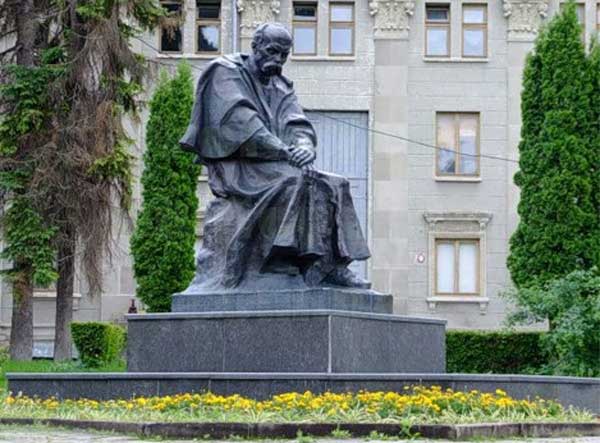 �������� �������� � ���������
Monument to Taras G. Shevchenko in Ternopol