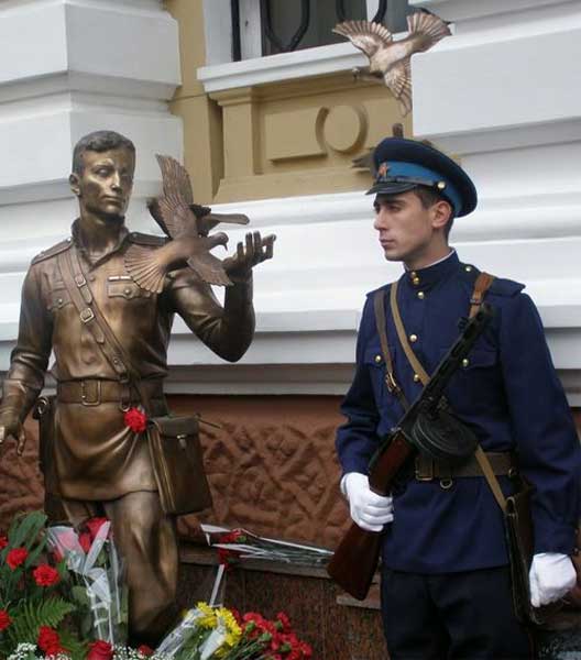 �������� ������� � ������
Monument to Gotsman in Odessa