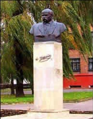 �������� �������� � �������
Monument to Taras G. Shevchenko in Vinnitsa