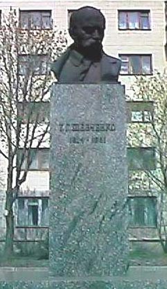 �������� �������� � �������
Monument to Taras G. Shevchenko in Zhitomir